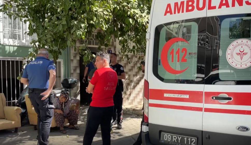 Eski sevgili, eşiyle barışıp evine dönen kadını öldürdü 7